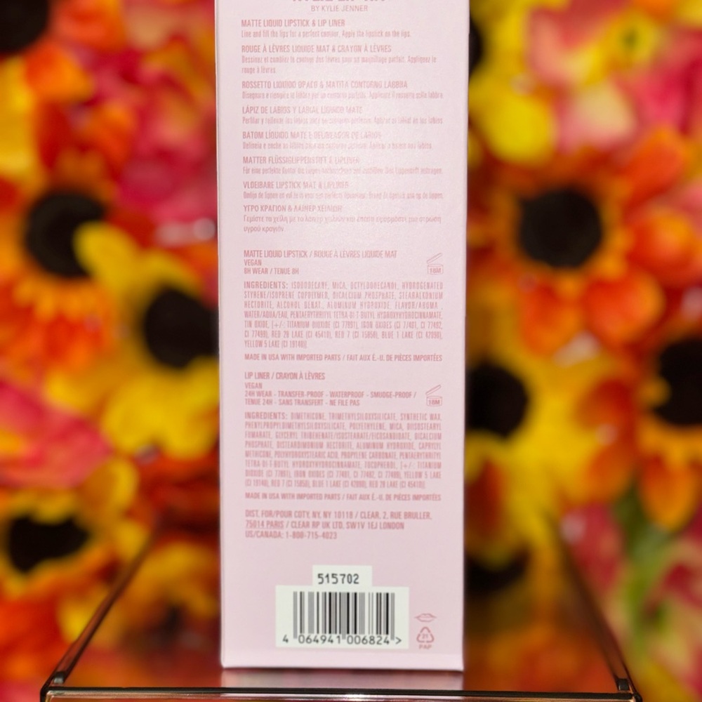 Kylie Cosmetics Lip Kit in Soft Pink - Picture 4 of 5